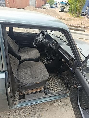 Продажа авто: ВАЗ (ЛАДА) 2107: 2010 г., 1.6 л, Механика, Бензин, Седан — 4