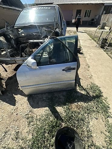 соната аксессуары: Дверь Комплект Mercedes-Benz, Оригинал — 4