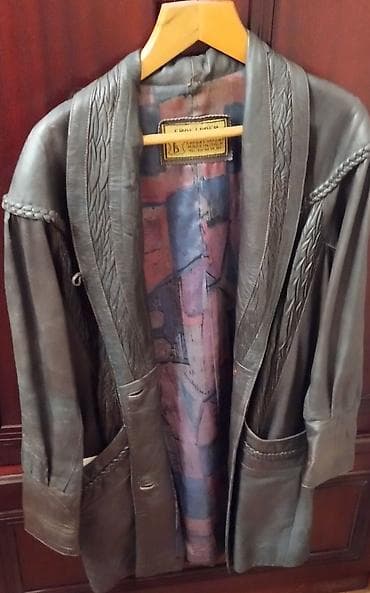 4xl: Продаю куртку Кожа Размер 48 Состояние хорошее Производство Италия — 1