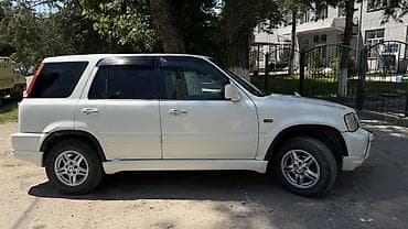 токмок кун чыгыш: Белый кроссовер/SUV 5‑дверный. Особенности и оснащение: - Кузов — 1