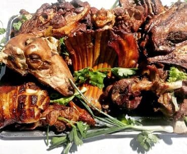 дунганская кухня: Козу Гриль Таш Кордо ; кыргыздын улуттук тамагы, куда тосуу, кыз — 1