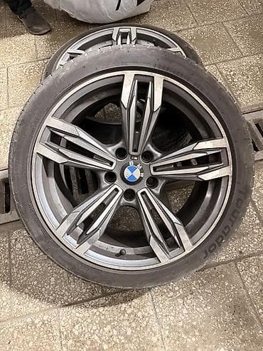 Колеса в сборе 245 / 40 / R 18, Зима, Комплект, Литые