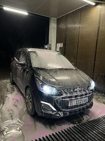 дешёвый авто: Chevrolet Spark: 2018 г., 1 л, Автомат, Бензин, Хэтчбэк — 1