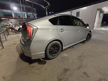 spark 2012: Toyota Prius: 2012 г., 1.8 л, Автомат, Гибрид, Лифтбек — 7