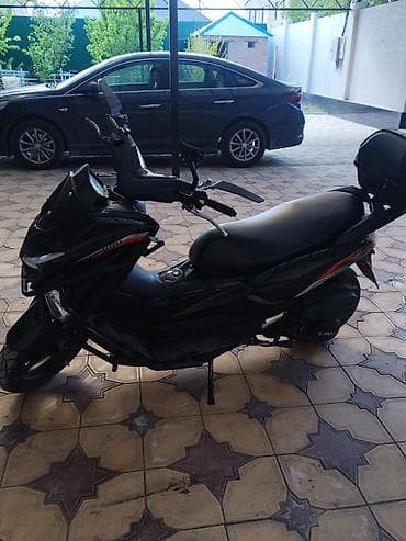 бензиновый скутер: Тип скутера 150 куб. см, Бензин, Б/у — 4