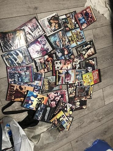 ts kg сериалы: 74 диска за 300 сом. Коллекция DVD-дисков с фильмами и сериалами, 74 — 1
