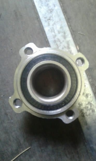 e39: Передняя правая Ступица BMW Новый, Аналог — 1