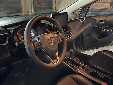 camry 10: Toyota Corolla: 2021 г., 1.8 л, Вариатор, Гибрид, Седан — 8