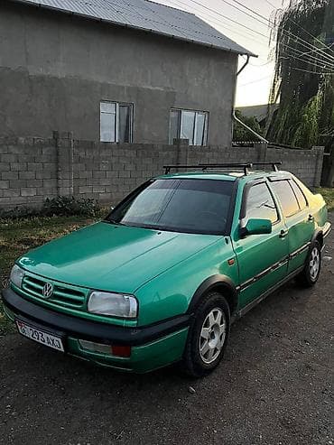 купить вента: Volkswagen Vento: 1995 г., 1.8 л, Механика, Бензин, Седан — 3