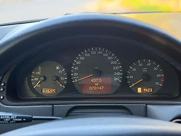 a class: Mercedes-Benz E-Class: 2001 г., 3.2 л, Автомат, Бензин, Седан — 9