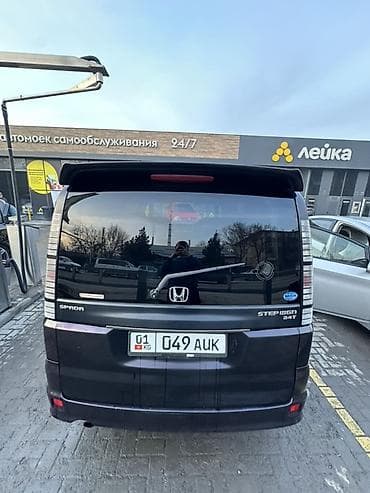 тайота ипсум пикник: Honda Stepwgn: 2003 г., 2.4 л, Автомат, Газ, Минивэн — 5