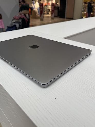 iphone 10 pro: MacBook Pro 13" (2019, Four Thunderbolt 3 ports), цвет Space Gray — 5