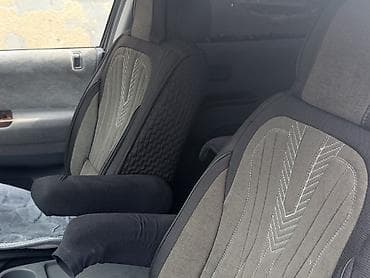 Honda Odyssey: 2000 г., 2.3 л, Автомат, Бензин, Минивэн — 4