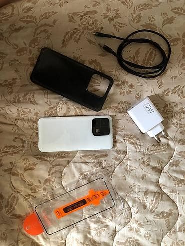 Xiaomi, 13, 256 ГБ, цвет - Белый