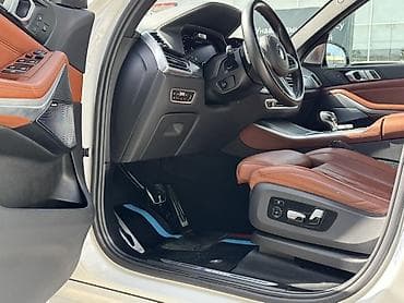 малометражки авто: BMW X5: 2020 г., 4.4 л, Кроссовер — 4