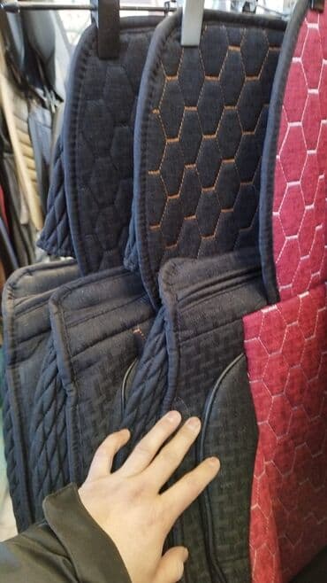 чехлы на авто на сиденье: Чехлы Тканевые, С подушкой, Новый, Платная доставка — 3