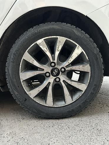 санато нюрайс: Hyundai Solaris: 2021 г., 1.6 л, Автомат, Бензин, Седан — 4