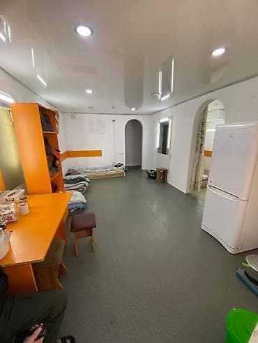 Кыймылсыз мүлк: Продаю коммерческое помещение выше Советской / Магистрали (мкр-н Жил — 4