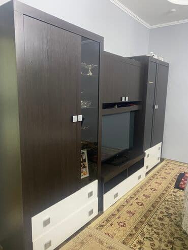 стенка белый: Гарнитур для зала, Б/у, Самовывоз — 1