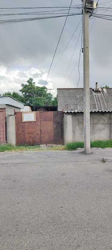 частный дом кызыл аскер: Продаётся жилое строение с участком. Описание объекта: - Дом с — 10