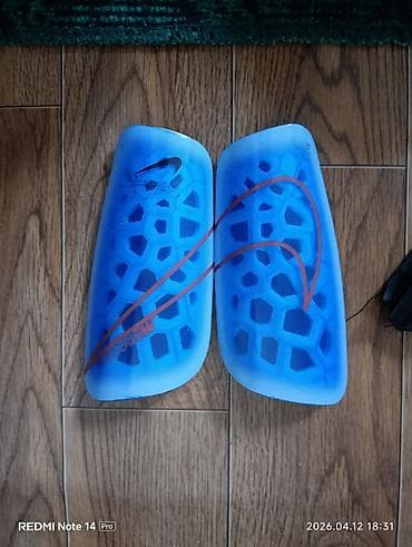 пленка бу: Щитки футбольные Nike оригинал почти новые — 2