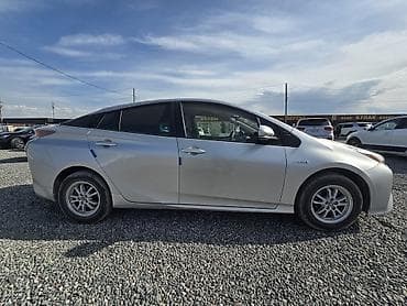 приус 2016: Toyota Prius: 2016 г., 1.8 л, Вариатор, Гибрид, Хэтчбэк — 3