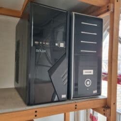 модельные чехлы: Корпуса Целые, в наличие 2шт 1 корпус Delux Atx, 700c 2 корпус с — 1