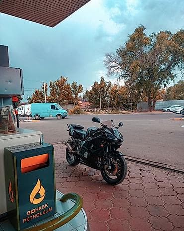 дизелный двигатель: Спортбайк Yamaha, 600 куб. см, Бензин, Взрослый, Б/у — 2