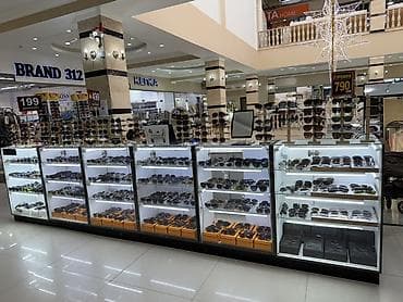 apple whatch: Витрины в аренду — ТЦ ГУМ, центр Бишкека Островок с оборудованием и — 1