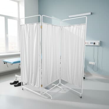 Ширма медицинская трехстворчатая Ткань: плащевка серый/хб белый at lalafo.kg Ширма медицинская трехстворчатая Ткань: плащевка серый/хб белый