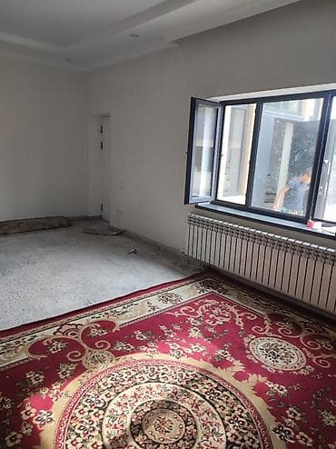 без хозяев: Арендага эки этаждуу үй берилет узак мөөнөткө. Биринчи этажда 6 — 2