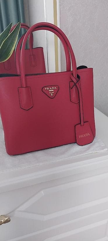 Сумка PRADA (tote) - Цвет: насыщенно-красный с контрастной черной — 2
