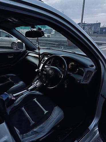 Транспорт: Toyota Kluger: 2003 г., 3 л, Автомат, Бензин, Кроссовер — 5