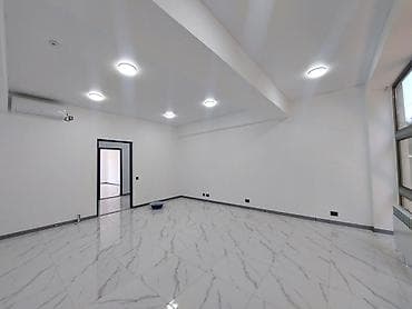 Аренда офисов, 180 м², В бизнес центре, С видом на горы, 1 линия, С отдельной кухней