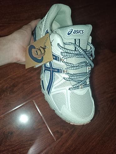 мужские купальные шорты: Мужские кроссовки, 42.5, 43, Asics, Новый, цвет - Серый, Платная доставка — 3