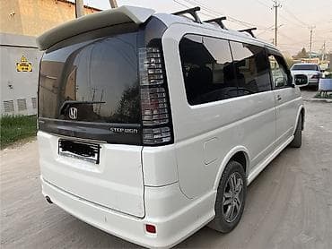 боковой тырмо: Honda Stepwgn: 2004 г., 2 л, Автомат, Бензин, Минивэн — 3