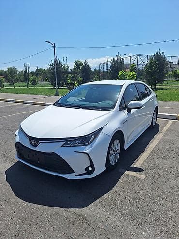 corolla 2004: Toyota Corolla: 2023 г., 1.8 л, Вариатор, Гибрид, Седан — 4