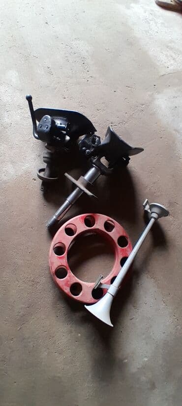 subaru forester 2017: Фаркоп Для грузовых авто DAF, Б/у, Платная доставка — 3