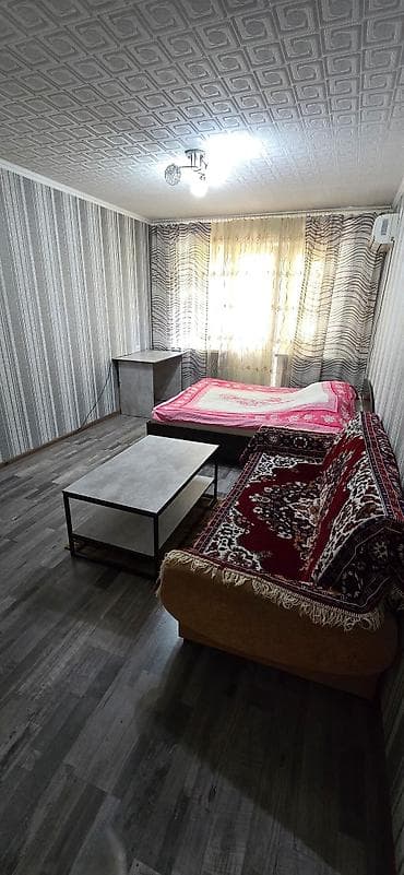 1 комната, 32 м², 7 мкр 104 серия, 4 этаж — 1