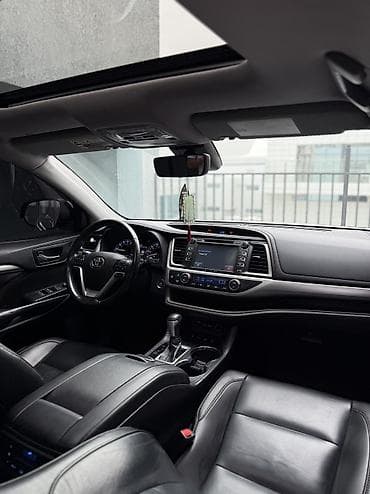 dodge chalanger: Toyota Highlander: 2019 г., 3.5 л, Автомат, Бензин, Кроссовер — 6