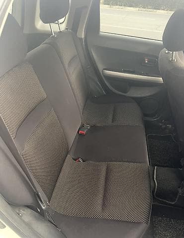 Продажа авто: Toyota Ist: 2002 г., 1.5 л, Автомат, Бензин, Хэтчбэк — 8