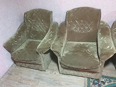 купить кухонный стол в бишкеке: Прямой диван, Б/у — 4