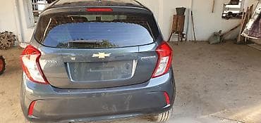 стик бот: Chevrolet Spark: 2018 г., 1 л, Автомат, Бензин, Хэтчбэк — 9