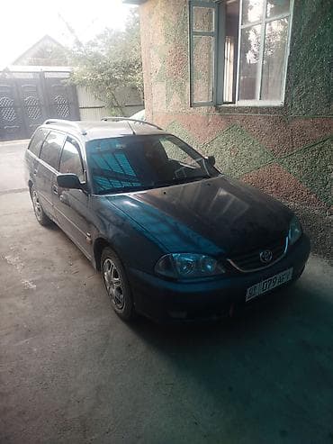Toyota Avensis: 2002 г., 1.8 л, Механика, Бензин, Универсал — 1
