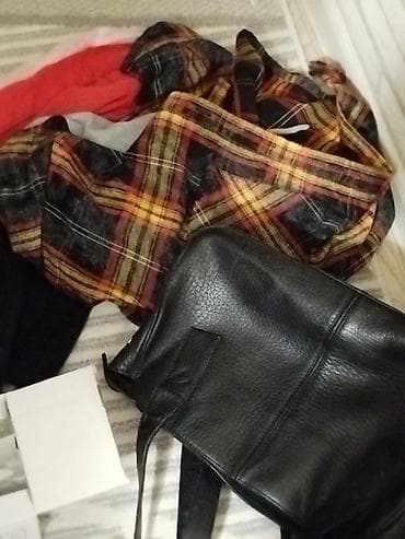 приму в дар вещи: Мешок с женскими вещами и обувью на 48 р - Содержимое: смешанный лот — 3