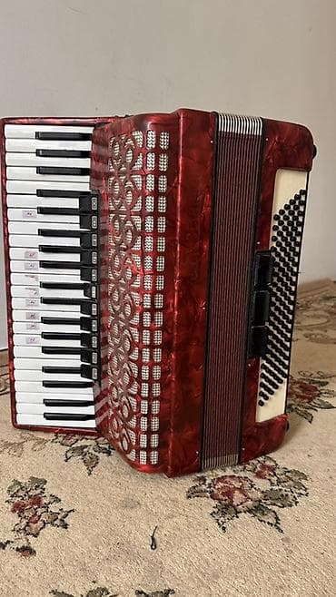 Аккордеоны: Аккордеон (клавишный аккордеон) в эффектном красном перламутровом — 2