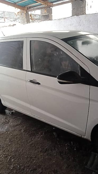 mini ev: Chevrolet Spark: 2018 г., 0.1 л, Автомат, Бензин, Хэтчбэк — 2