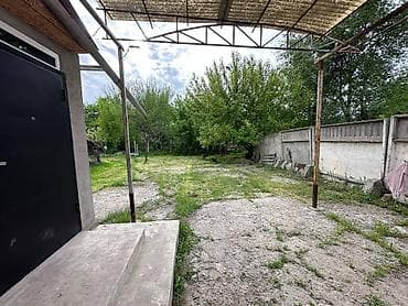 вагон нарын: Продаётся дом с хозяйственными постройками и просторным участком,база — 10