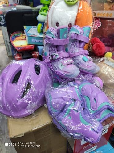 продаю ролик: Новые оригинальные ролики в полном комплекте есть размеры. доставку — 6