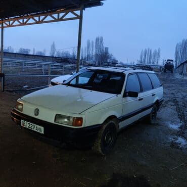 Volkswagen: Volkswagen Passat Variant: 1989 г., 1.8 л, Механика, Бензин, Универсал — 1